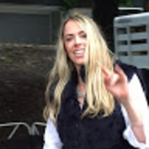 Meet your Posher, Amy - Picture 1 of 1